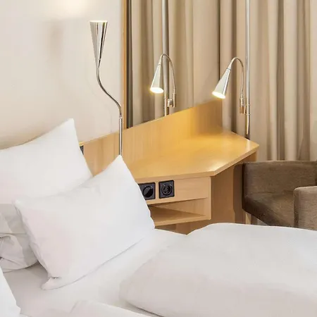 Nh Messe Hotel 4*