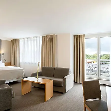Hotel Nh Messe 4*